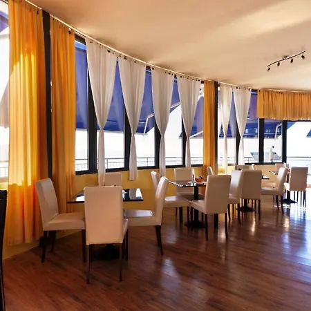 Flanona Hotel